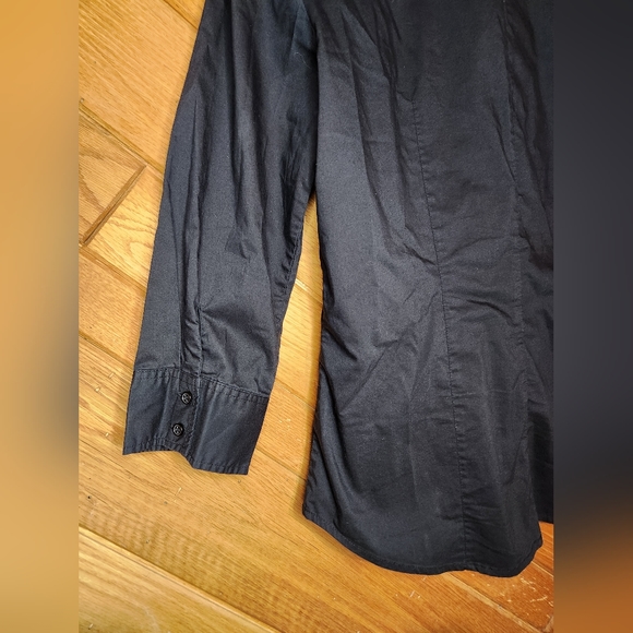 New York and Company black collared quarter length sleeve button down top medium - Picture 6 of 12